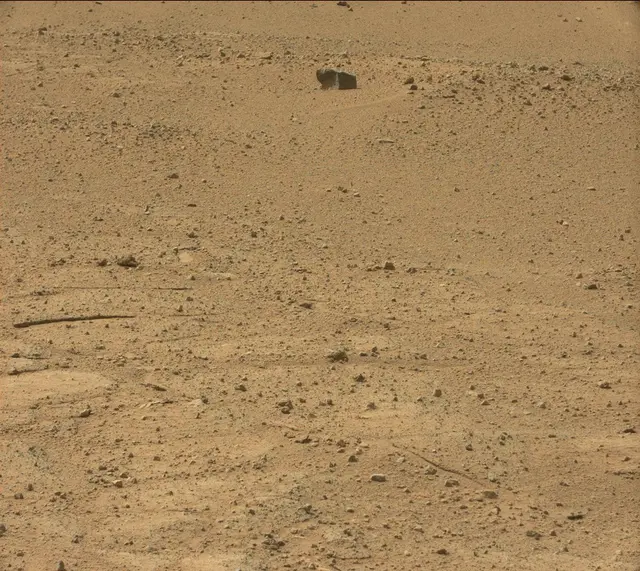 Sol 352: Mast Camera (Mastcam)
