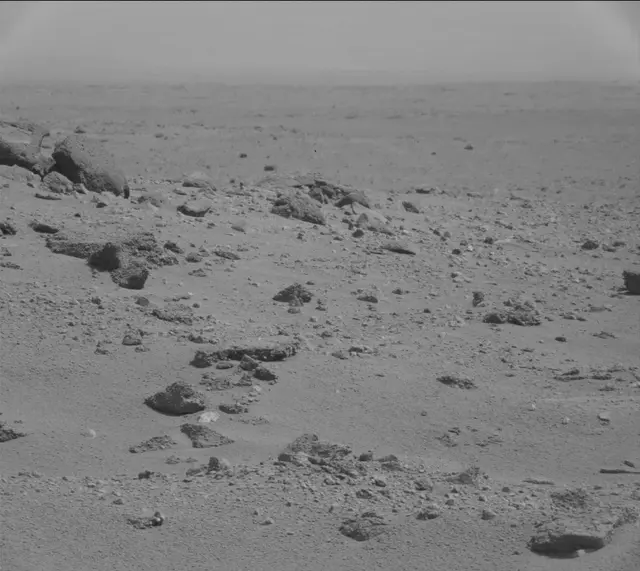 Sol 365: Mast Camera (Mastcam)