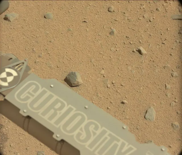 Sol 372: Mast Camera (Mastcam)