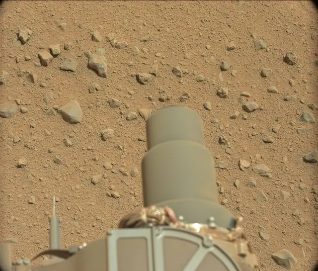 Sol 372: Mast Camera (Mastcam)