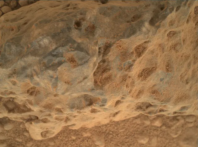 Sol 373: Mars Hand Lens Imager (MAHLI)