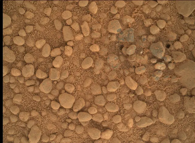 Sol 373: Mars Hand Lens Imager (MAHLI)
