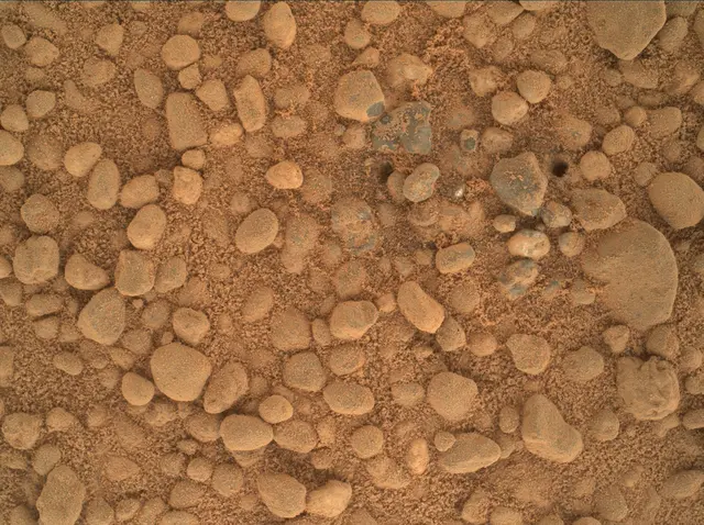 Sol 373: Mars Hand Lens Imager (MAHLI)