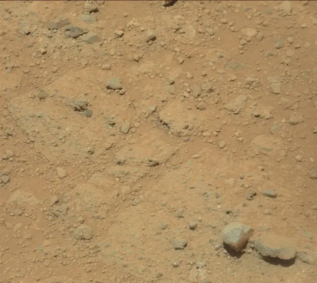 Sol 379: Mast Camera (Mastcam)