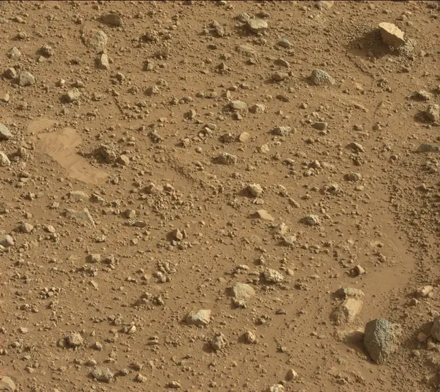 Sol 385: Mast Camera (Mastcam)
