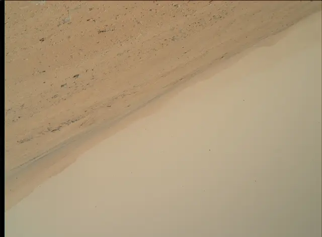Sol 385: Mars Hand Lens Imager (MAHLI)