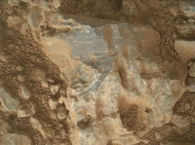 Sol 387: Mars Hand Lens Imager (MAHLI)