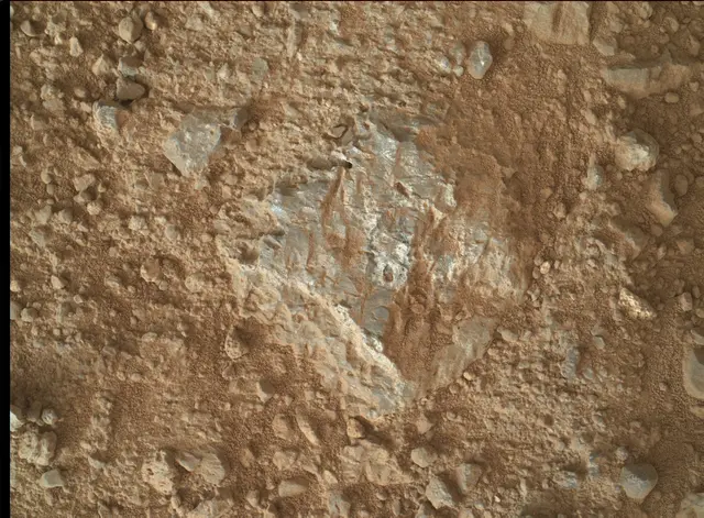 Sol 387: Mars Hand Lens Imager (MAHLI)