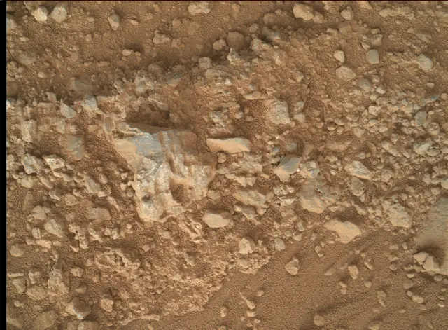 Sol 387: Mars Hand Lens Imager (MAHLI)