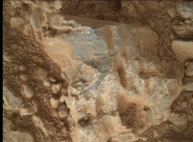 Sol 387: Mars Hand Lens Imager (MAHLI)