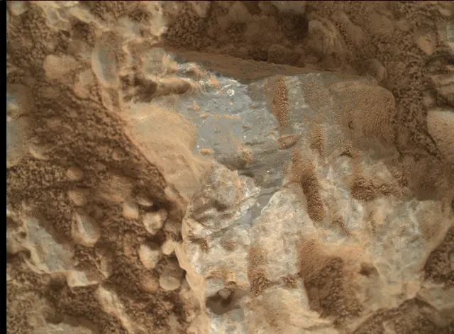 Sol 387: Mars Hand Lens Imager (MAHLI)