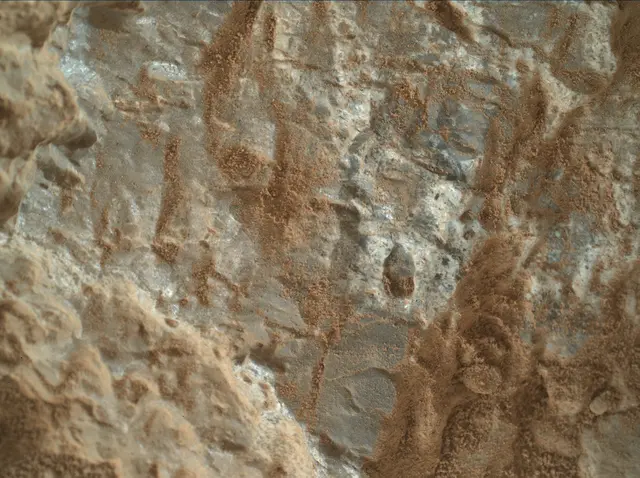 Sol 387: Mars Hand Lens Imager (MAHLI)