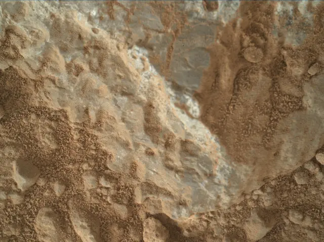 Sol 387: Mars Hand Lens Imager (MAHLI)