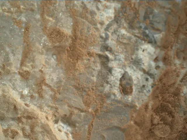 Sol 387: Mars Hand Lens Imager (MAHLI)