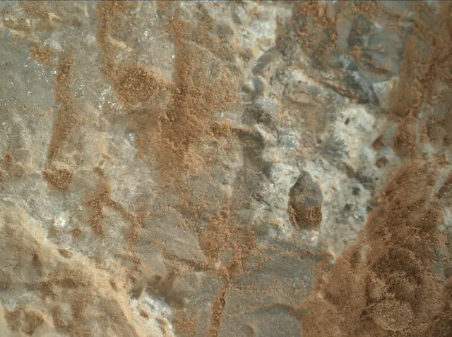 Sol 387: Mars Hand Lens Imager (MAHLI)