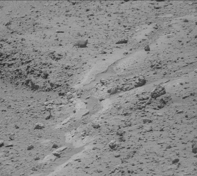 Sol 392: Mast Camera (Mastcam)