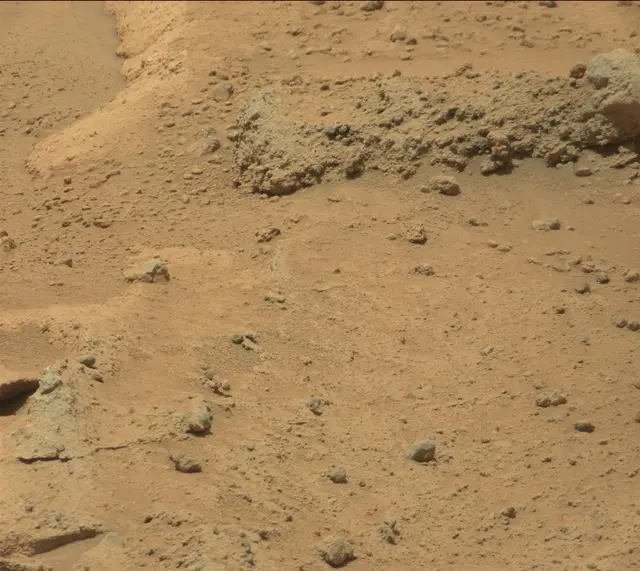 Sol 392: Mast Camera (Mastcam)