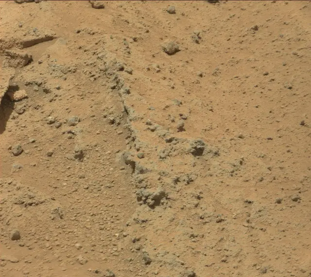 Sol 392: Mast Camera (Mastcam)