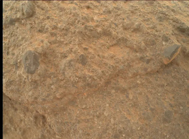 Sol 394: Mars Hand Lens Imager (MAHLI)