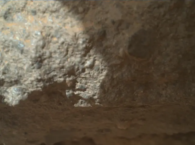 Sol 394: Mars Hand Lens Imager (MAHLI)