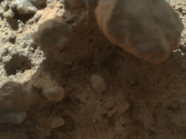Sol 394: Mars Hand Lens Imager (MAHLI)