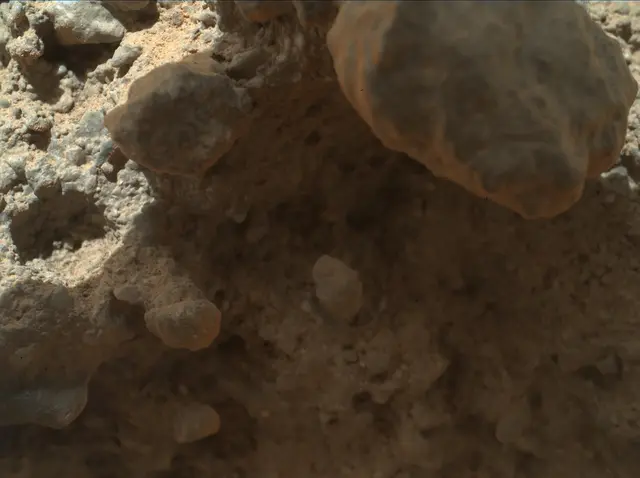 Sol 394: Mars Hand Lens Imager (MAHLI)