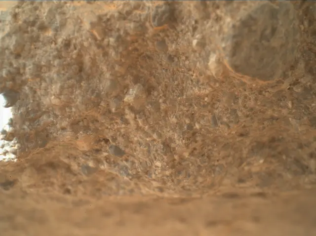 Sol 394: Mars Hand Lens Imager (MAHLI)