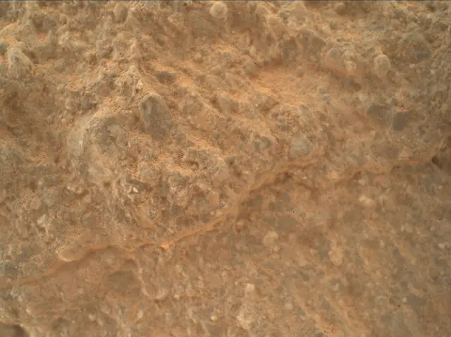Sol 394: Mars Hand Lens Imager (MAHLI)