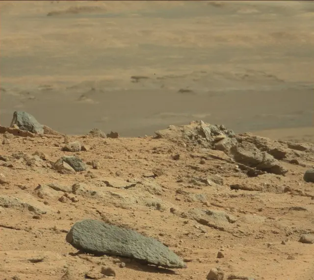 Sol 395: Mast Camera (Mastcam)