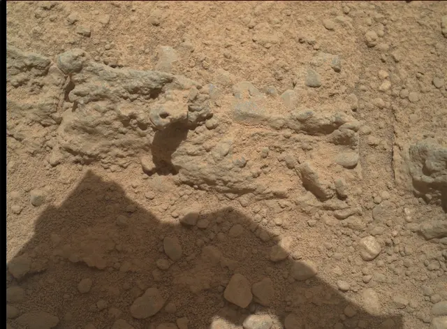 Sol 398: Mars Hand Lens Imager (MAHLI)