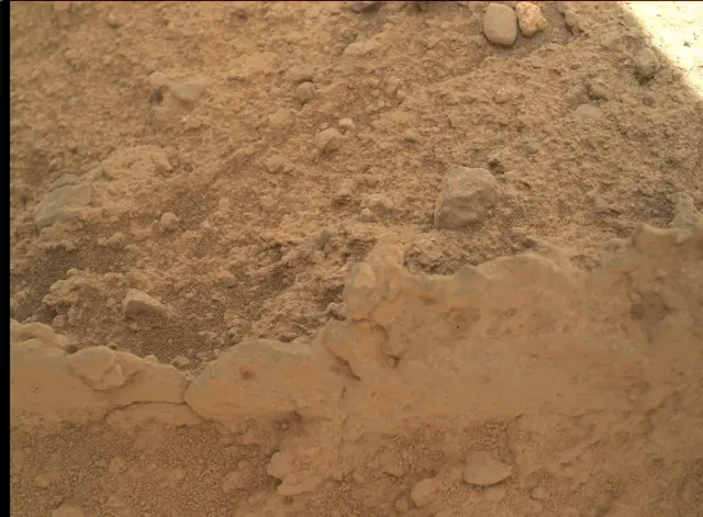 Sol 398: Mars Hand Lens Imager (MAHLI)