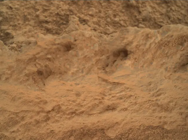 Sol 398: Mars Hand Lens Imager (MAHLI)