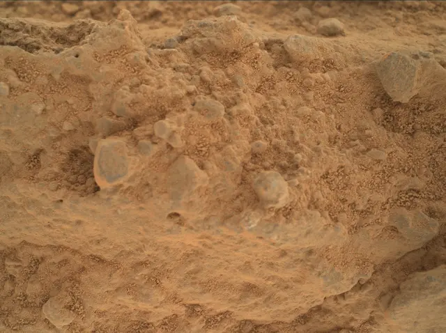 Sol 398: Mars Hand Lens Imager (MAHLI)