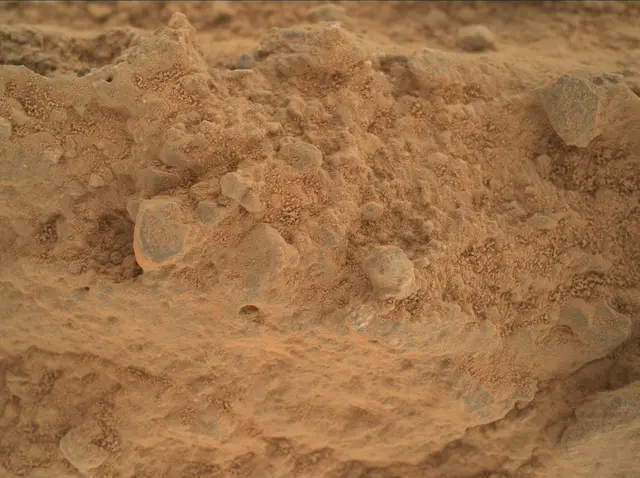Sol 398: Mars Hand Lens Imager (MAHLI)
