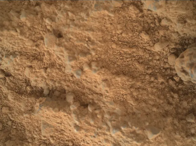 Sol 399: Mars Hand Lens Imager (MAHLI)