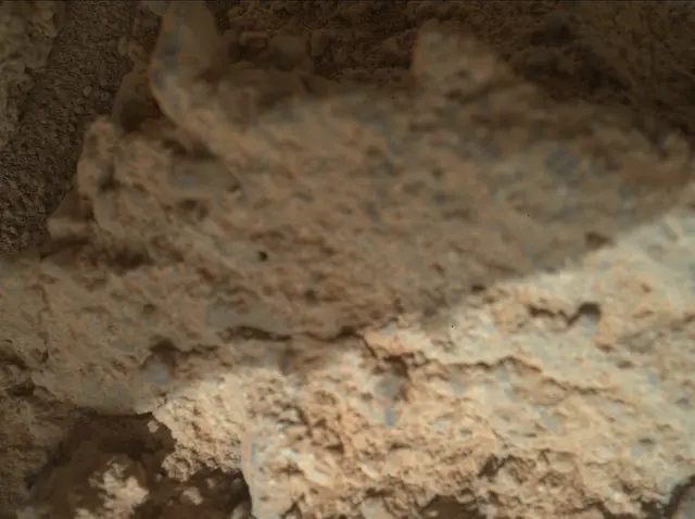 Sol 399: Mars Hand Lens Imager (MAHLI)