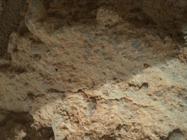 Sol 399: Mars Hand Lens Imager (MAHLI)
