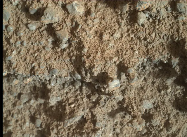 Sol 400: Mars Hand Lens Imager (MAHLI)