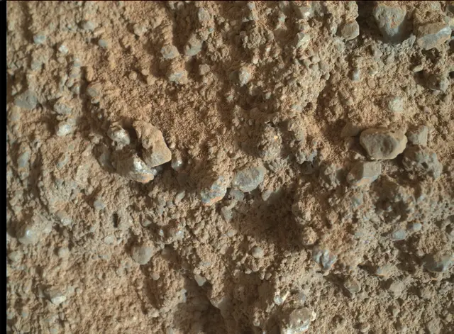 Sol 400: Mars Hand Lens Imager (MAHLI)