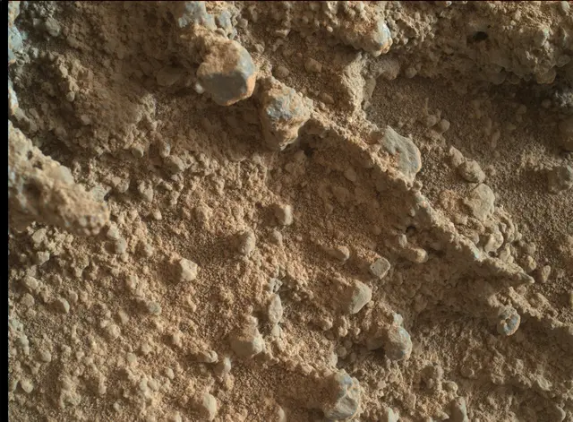 Sol 400: Mars Hand Lens Imager (MAHLI)