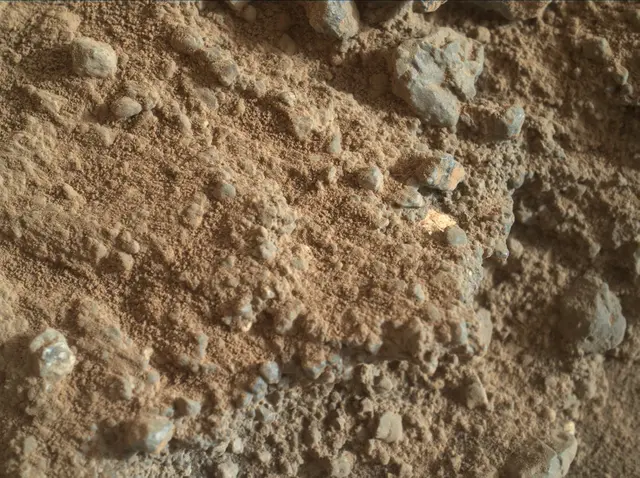 Sol 400: Mars Hand Lens Imager (MAHLI)