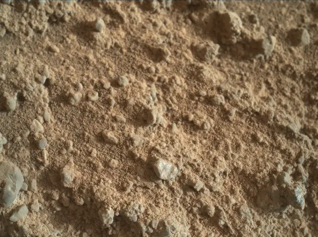 Sol 400: Mars Hand Lens Imager (MAHLI)