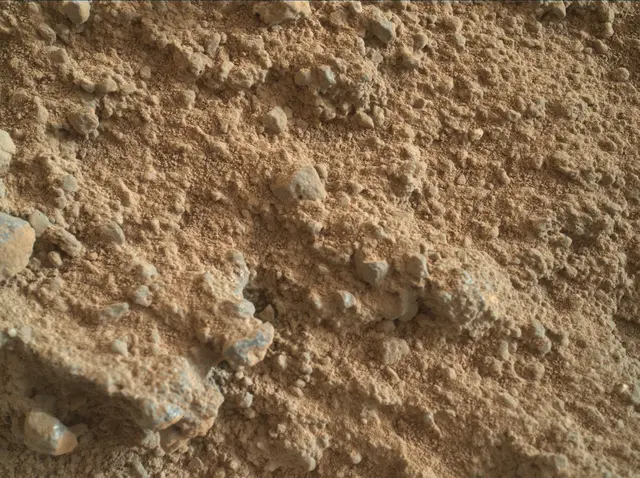 Sol 400: Mars Hand Lens Imager (MAHLI)