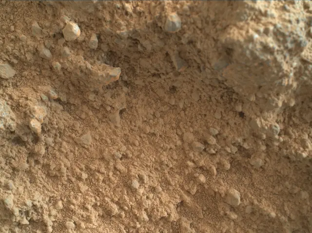 Sol 400: Mars Hand Lens Imager (MAHLI)