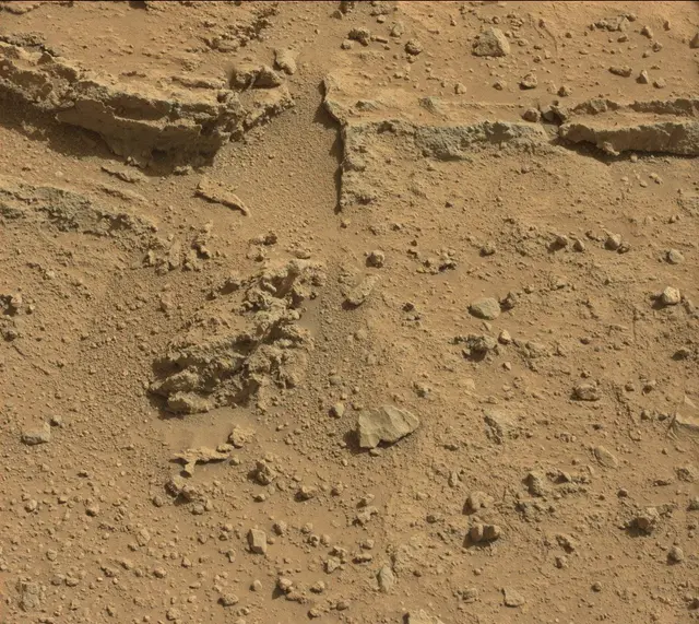 Sol 401: Mast Camera (Mastcam)