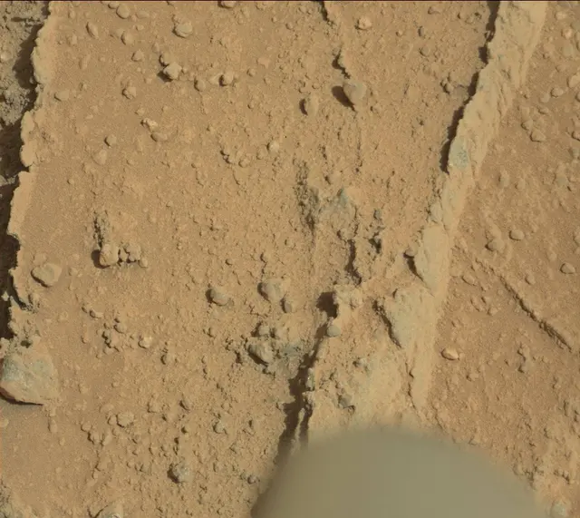 Sol 401: Mast Camera (Mastcam)