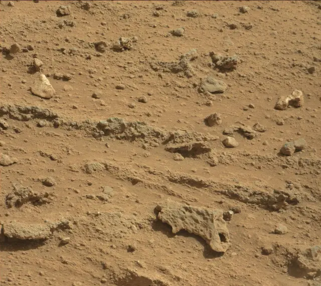 Sol 401: Mast Camera (Mastcam)