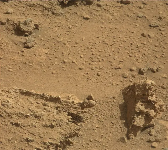 Sol 401: Mast Camera (Mastcam)