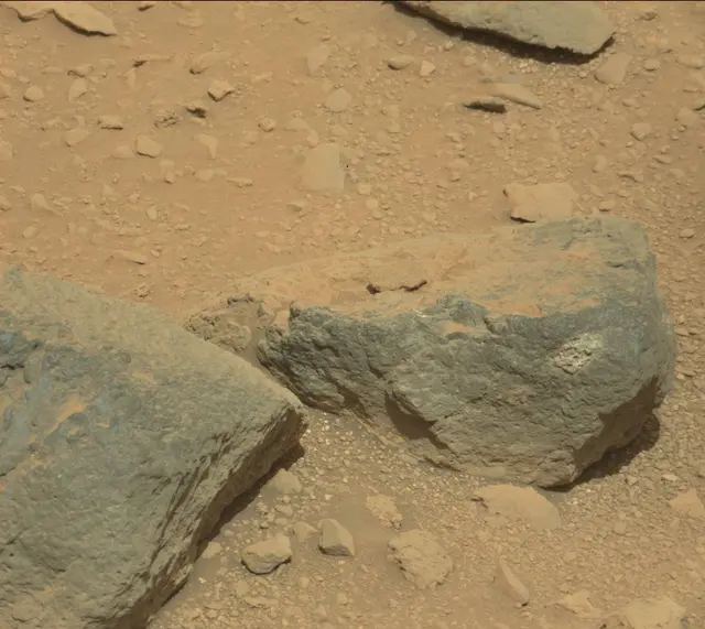 Sol 404: Mast Camera (Mastcam)