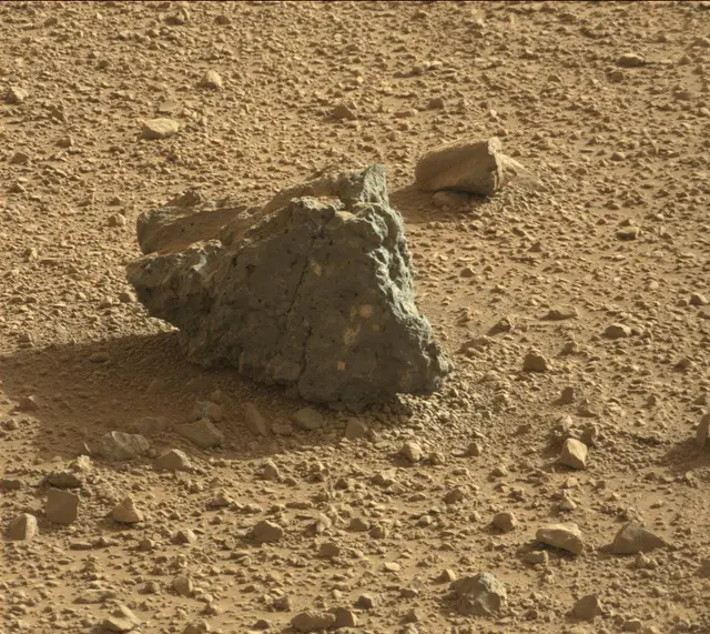 Sol 416: Mast Camera (Mastcam)
